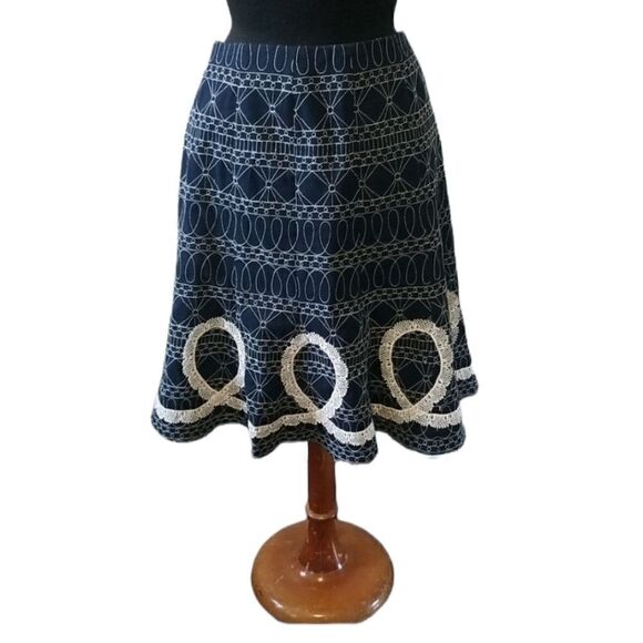 WDNY Blue Skirt with Embroidery Design sz 8 - Picture 1 of 12